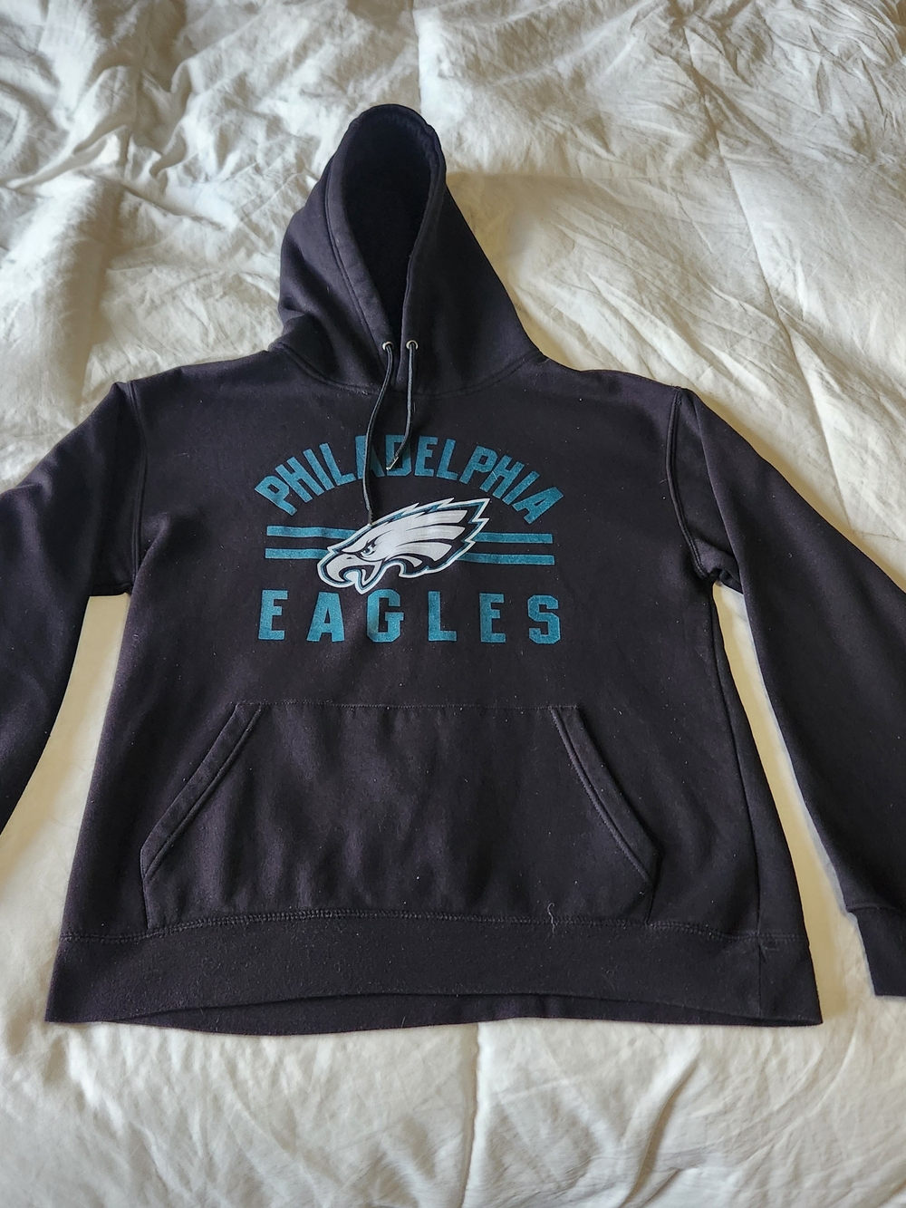 Philadelphia Eagles Black Pullover Hoodie with Team Crest